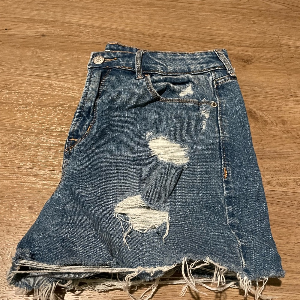 Distressed Women’s Denim Shorts